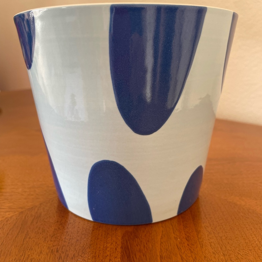 Planter - Picture 5 of 7